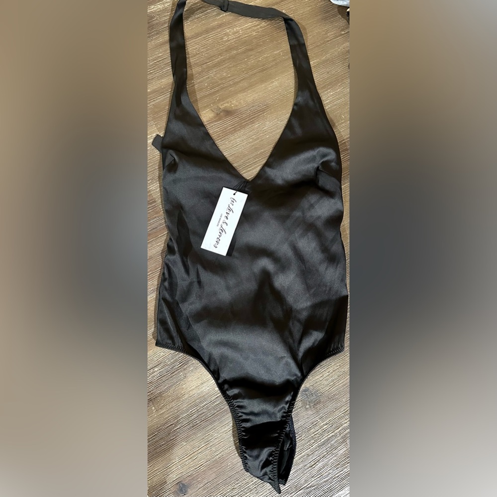 NWT For Love & Lemons Top (XS) with Low Back, Deep-V Front